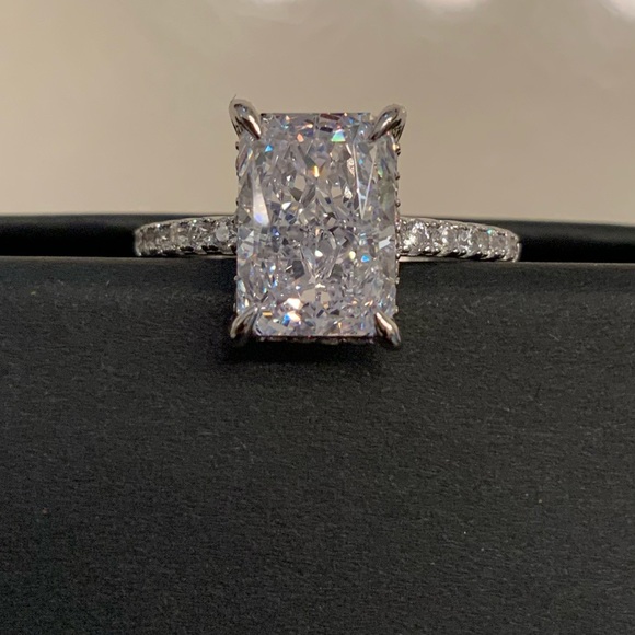 2ct Radiant Cut Ring - Picture 6 of 15